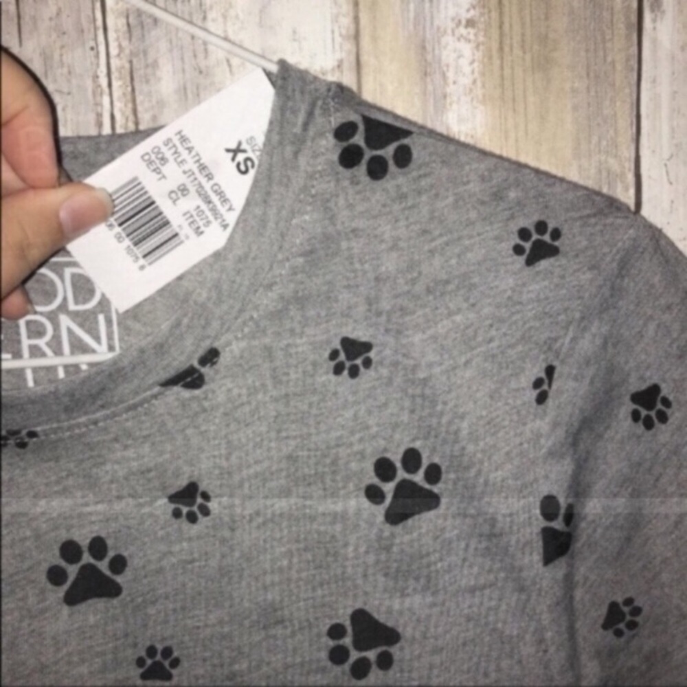 NWT Modern Luv Paw Print Tee - Picture 4 of 5